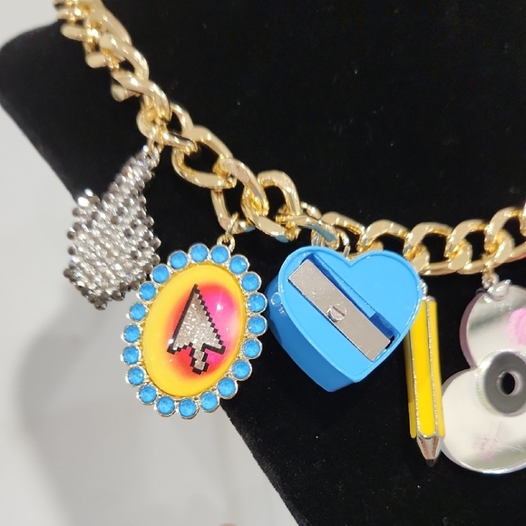 ❤️🔹️BETSEY JOHNSON🔹️beautiful Teacher School Supply Charms 16" Necklace - Picture 4 of 12